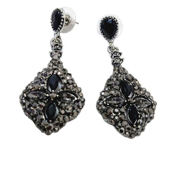Luxury style Fleur Black Diamonds Simulated Chandelier Pierced Dangle Earrings - Picture 2 of 8